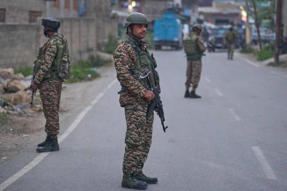 İki nükleer güç Hindistan ile Pakistan arasında sıcak çatışma: Füzeler peş peşe ateşlendi 12